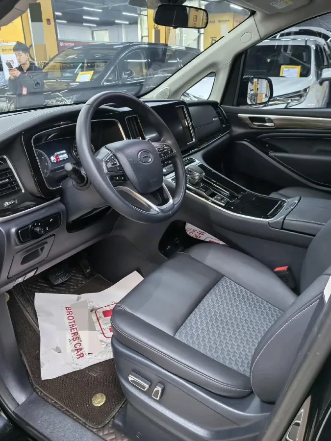 2023 GAC Trumpchi M8 2.0T 252HP L4 8AT,autocango,china used car exporter,china ev exporter,chinese used car exporter,chinese used ev exporter