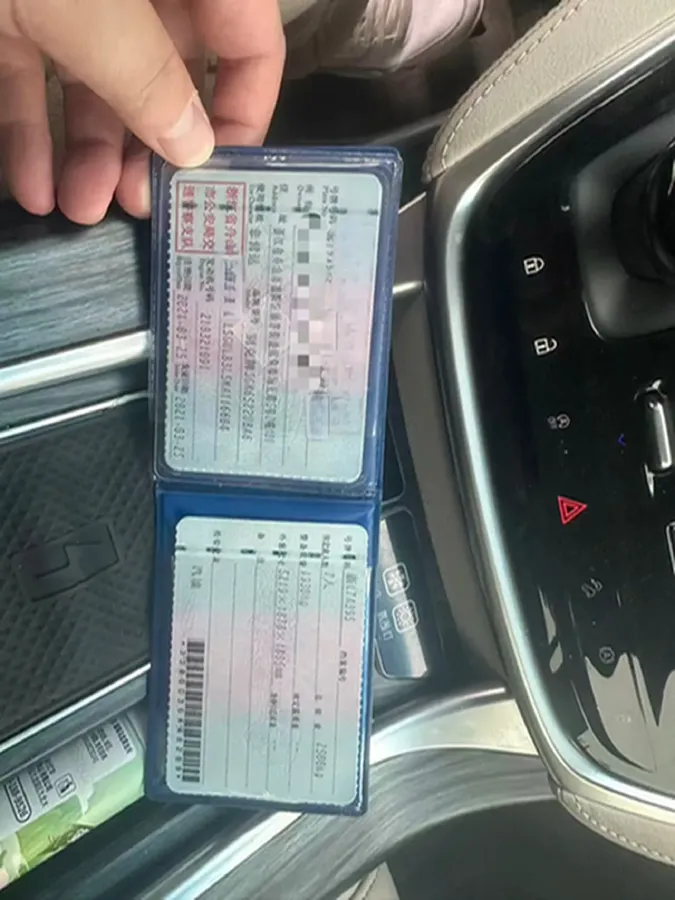 2021 Buick GL8 2.0T 237HP L4 9AT,autocango,china used car exporter,china ev exporter,chinese used car exporter,chinese used ev exporter