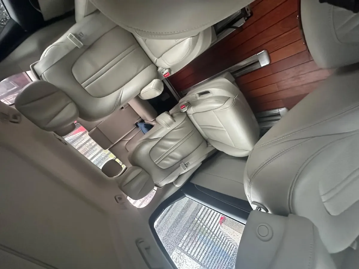 2021 Buick GL8 2.0T 237HP L4 9AT,autocango,china used car exporter,china ev exporter,chinese used car exporter,chinese used ev exporter