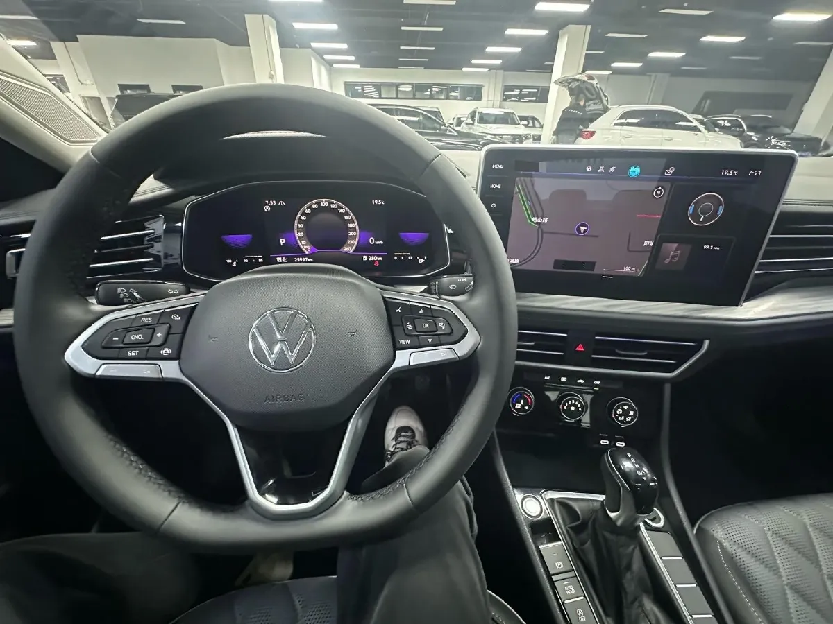 2023 Volkswagen Sagitar 1.4T 150HP L4 7DCT,autocango,china used car exporter,china ev exporter,chinese used car exporter,chinese used ev exporter