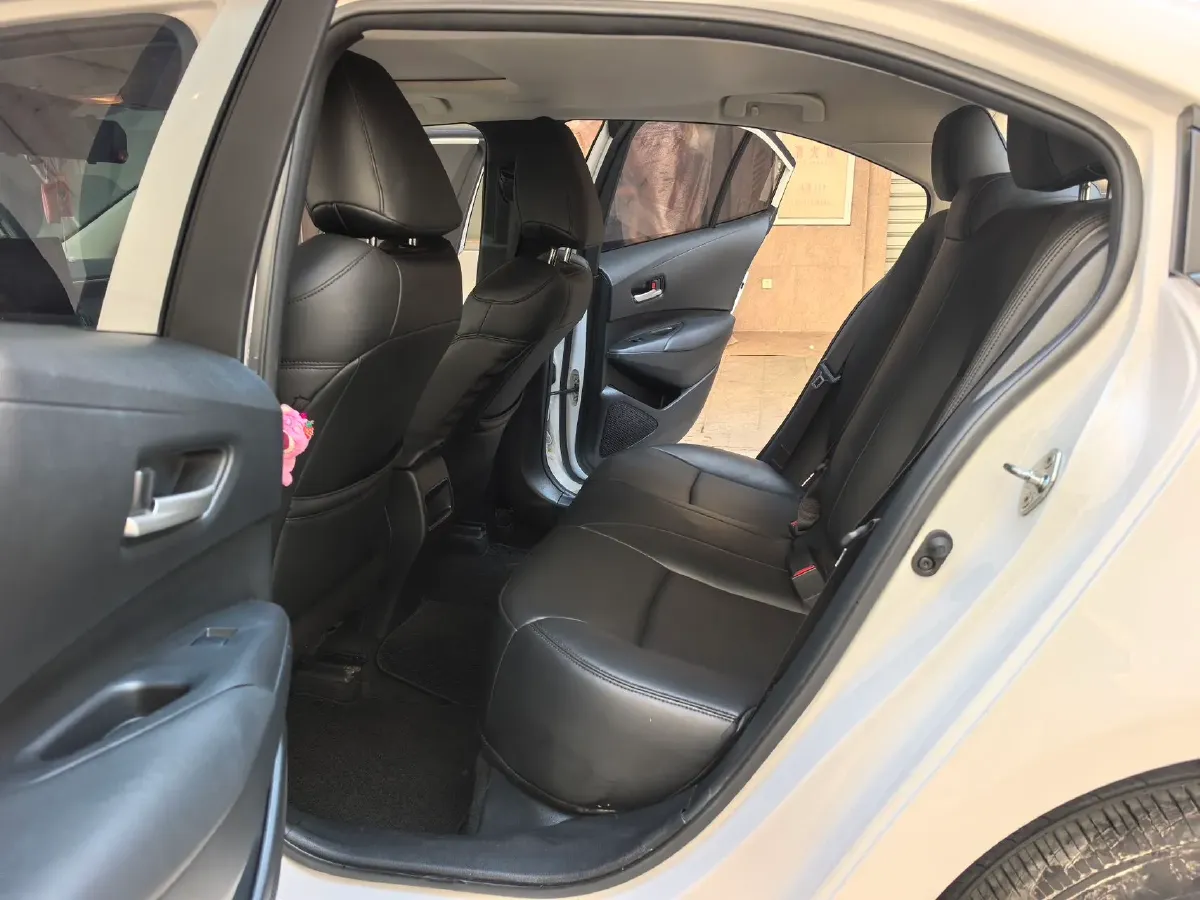 2021 Toyota Corolla 1.2T 116HP L4 CVT,autocango,china used car exporter,china ev exporter,chinese used car exporter,chinese used ev exporter