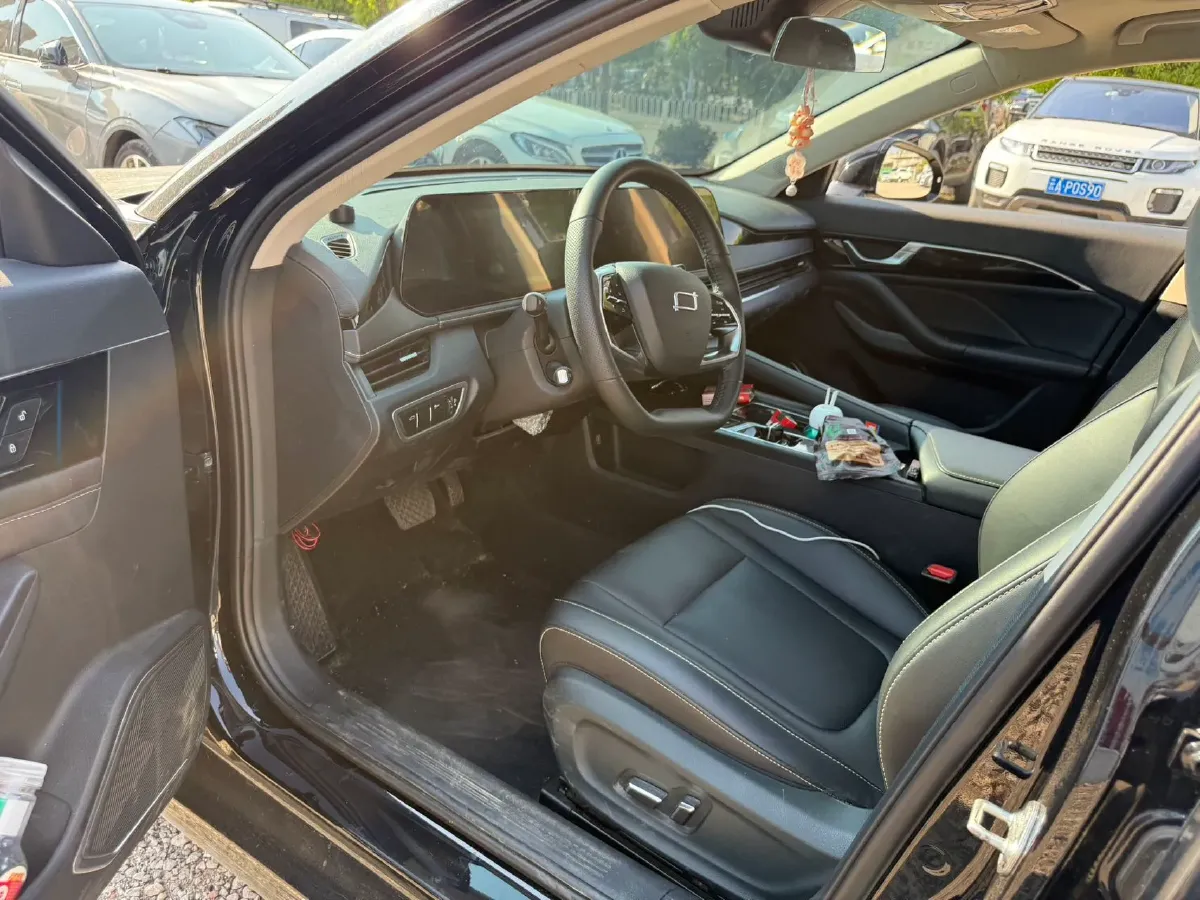 2024 Bestune B70 1.5T 169HP L4 7DCT,autocango,china used car exporter,china ev exporter,chinese used car exporter,chinese used ev exporter