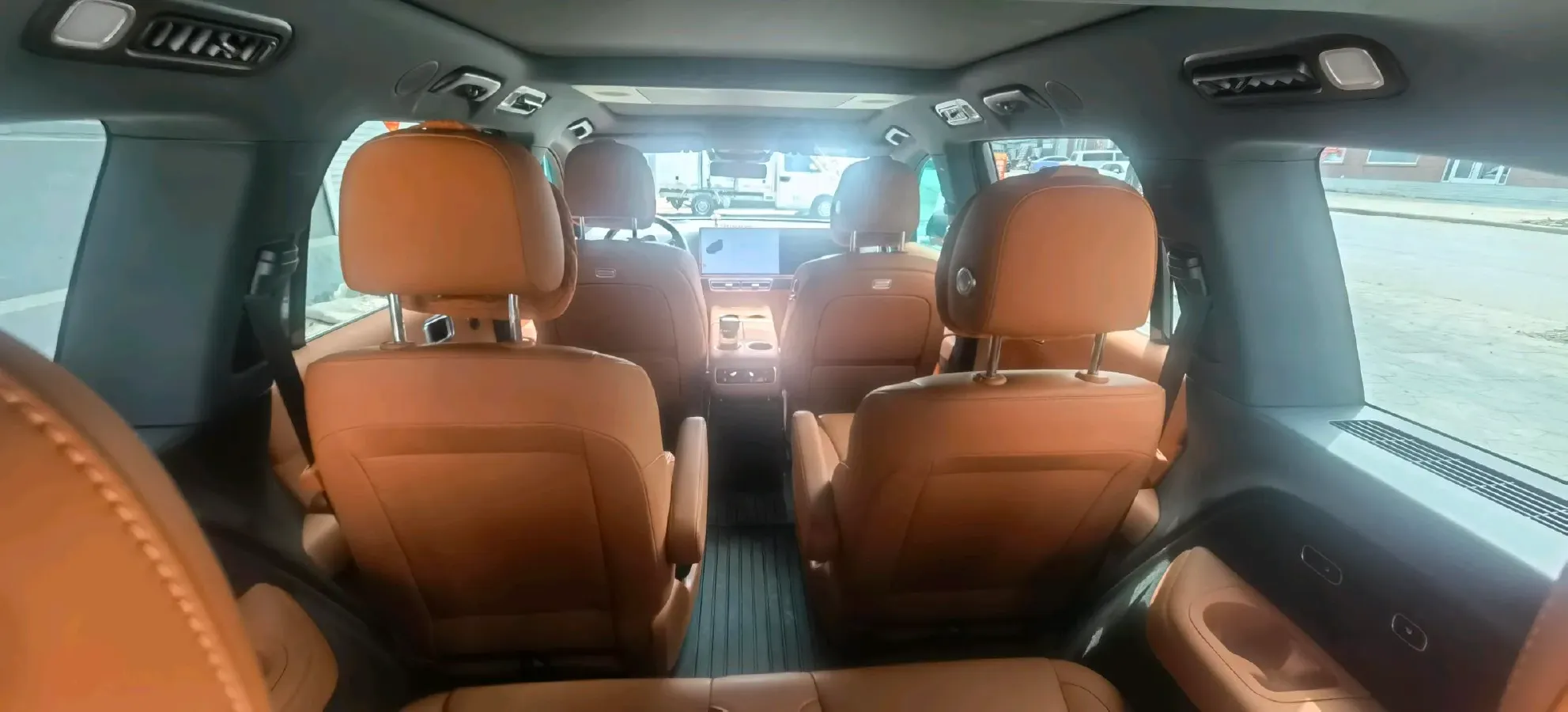 2025 Li L9 Range Extended 154HP REEV,autocango,china used car exporter,china ev exporter,chinese used car exporter,chinese used ev exporter