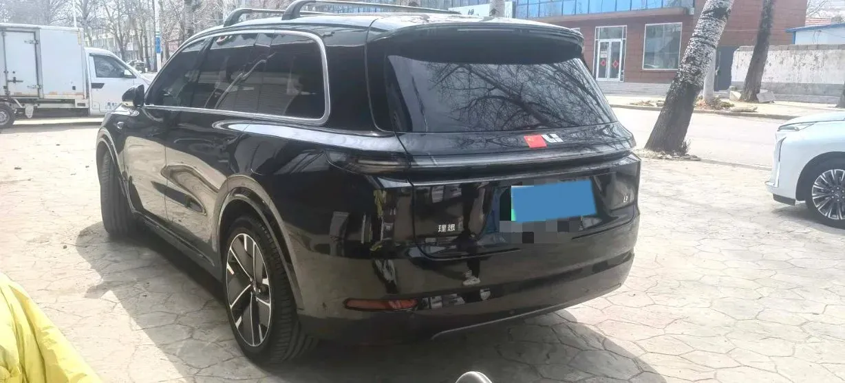 2025 Li L9 Range Extended 154HP REEV,autocango,china used car exporter,china ev exporter,chinese used car exporter,chinese used ev exporter