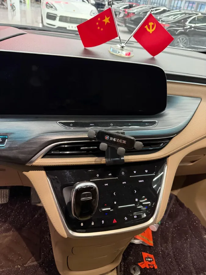 2021 Buick GL8 2.0T 237HP L4 9AT,autocango,china used car exporter,china ev exporter,chinese used car exporter,chinese used ev exporter