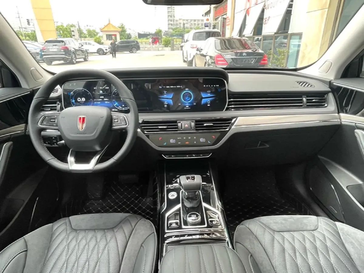 2022 HongQi HS5 2.0T 224HP L4 6AT,autocango,china used car exporter,china ev exporter,chinese used car exporter,chinese used ev exporter