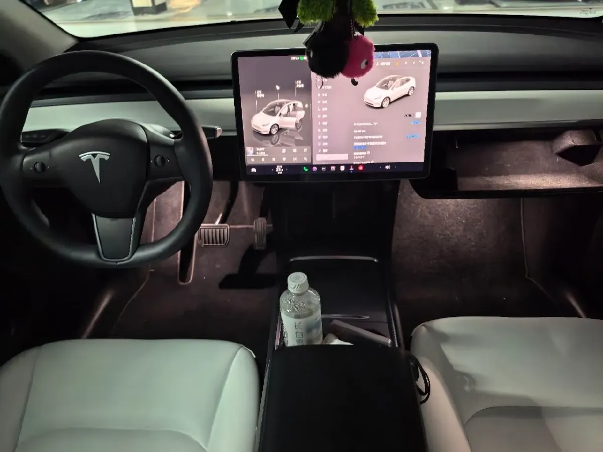 2022 Tesla Model Y BEV 60KWH,autocango,china used car exporter,china ev exporter,chinese used car exporter,chinese used ev exporter