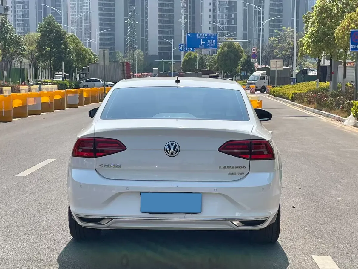 2019 Volkswagen Passat 1.4T 150HP L4 7DCT,autocango,china used car exporter,china ev exporter,chinese used car exporter,chinese used ev exporter