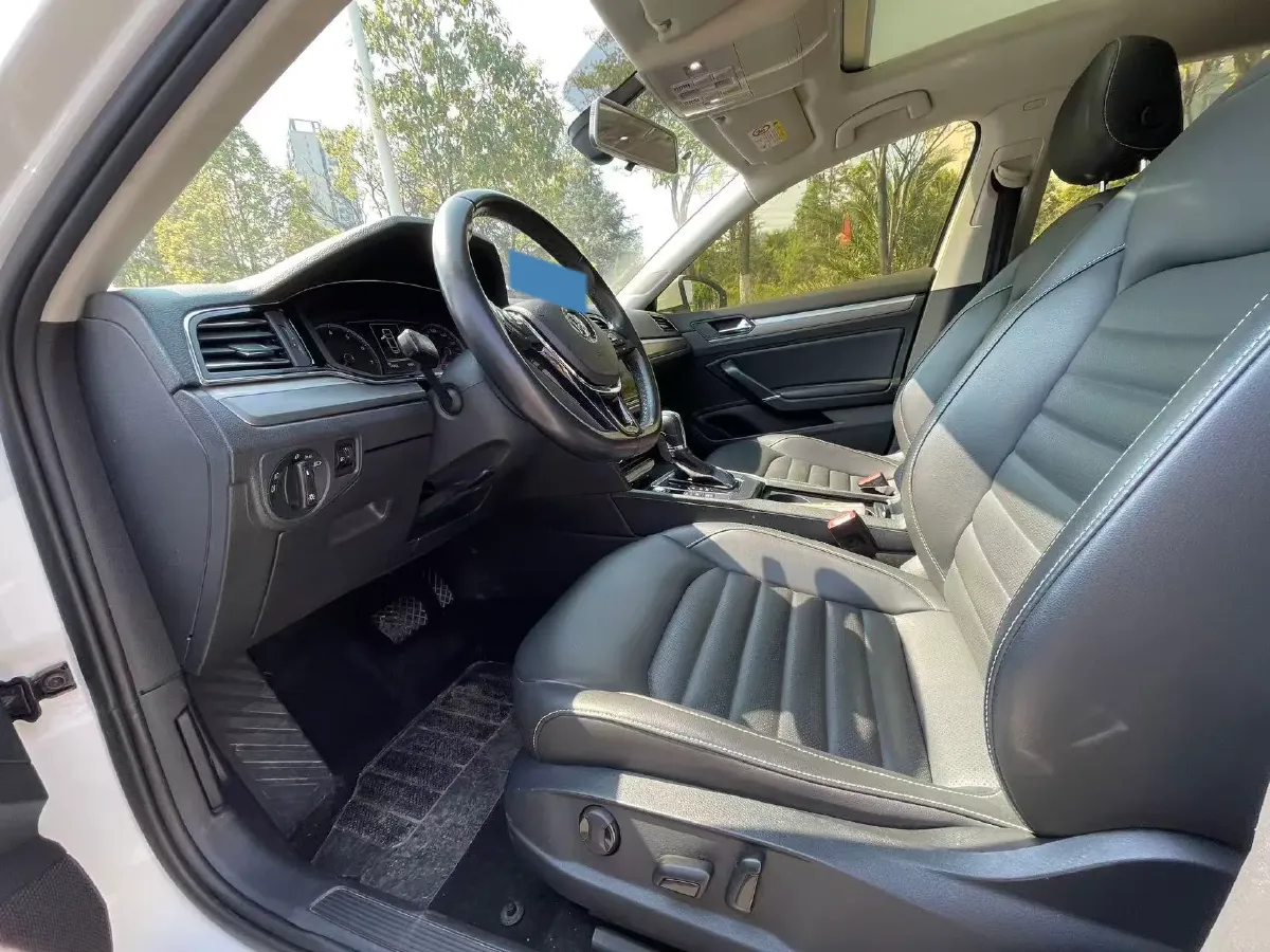 2019 Volkswagen Passat 1.4T 150HP L4 7DCT,autocango,china used car exporter,china ev exporter,chinese used car exporter,chinese used ev exporter