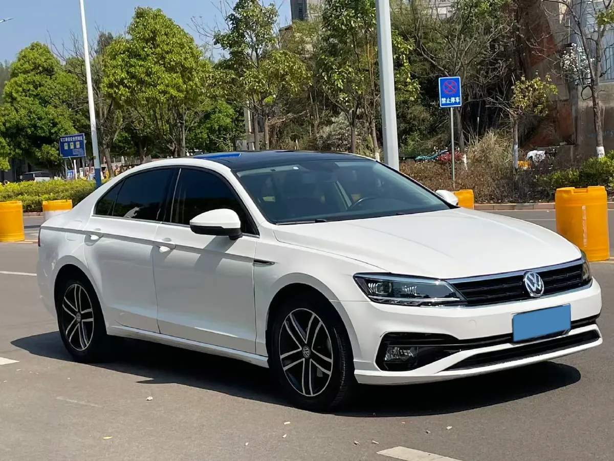2019 Volkswagen Passat 1.4T 150HP L4 7DCT,autocango,china used car exporter,china ev exporter,chinese used car exporter,chinese used ev exporter