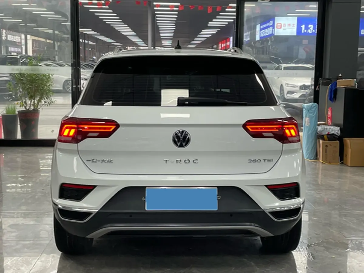 2022 Volkswagen T-Roc 1.4T 150HP L4 7DCT,autocango,china used car exporter,china ev exporter,chinese used car exporter,chinese used ev exporter