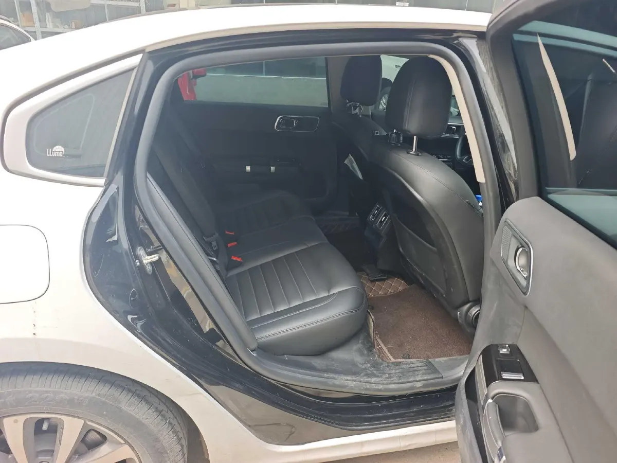 2021 Citroen C6 1.8T 211HP L4 8AT,autocango,china used car exporter,china ev exporter,chinese used car exporter,chinese used ev exporter