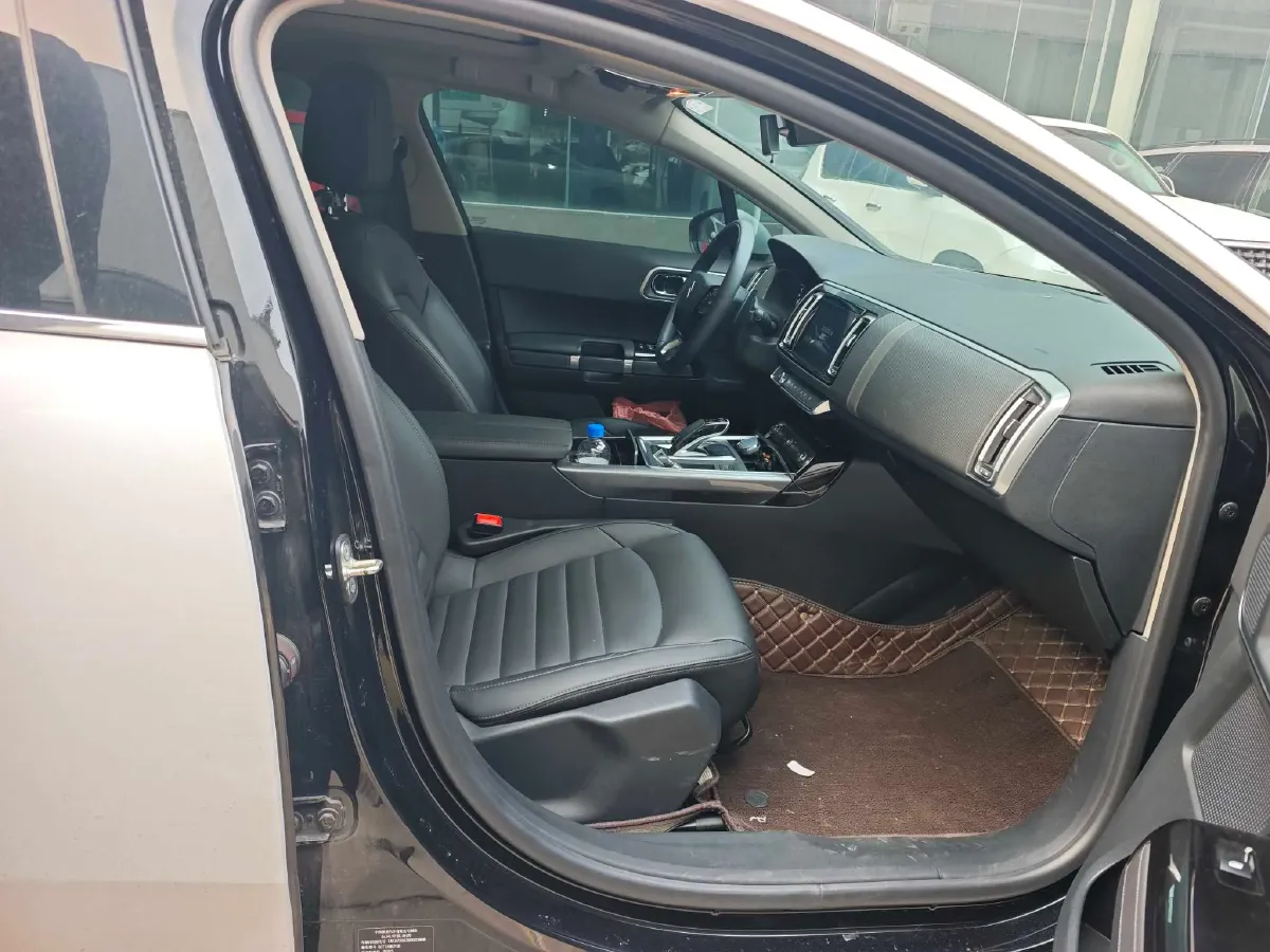 2021 Citroen C6 1.8T 211HP L4 8AT,autocango,china used car exporter,china ev exporter,chinese used car exporter,chinese used ev exporter