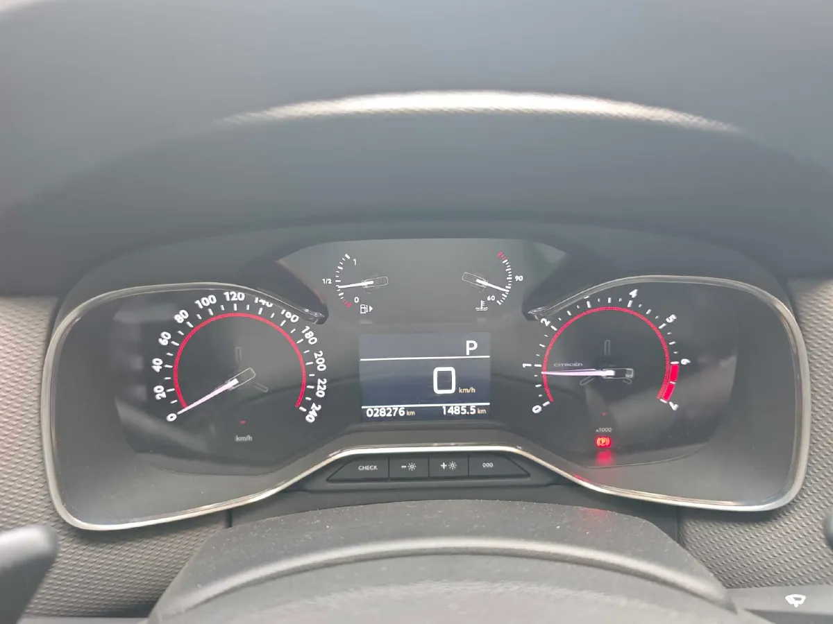 2021 Citroen C6 1.8T 211HP L4 8AT,autocango,china used car exporter,china ev exporter,chinese used car exporter,chinese used ev exporter