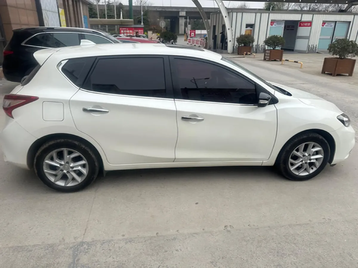 2021 Nissan Tiida 1.6L 122HP L4 CVT,autocango,china used car exporter,china ev exporter,chinese used car exporter,chinese used ev exporter