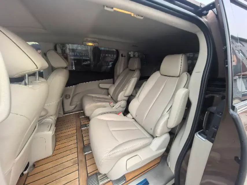 2021 Buick GL8 2.0T 237HP L4 9AT,autocango,china used car exporter,china ev exporter,chinese used car exporter,chinese used ev exporter