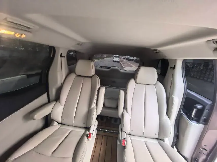 2021 Buick GL8 2.0T 237HP L4 9AT,autocango,china used car exporter,china ev exporter,chinese used car exporter,chinese used ev exporter