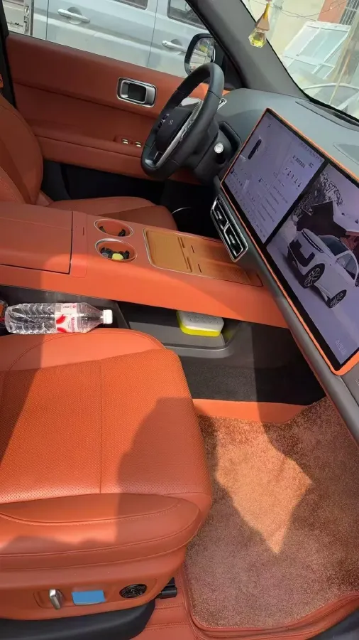 2025 Li L6 Range Extended 154HP L4 REEV,autocango,china used car exporter,china ev exporter,chinese used car exporter,chinese used ev exporter