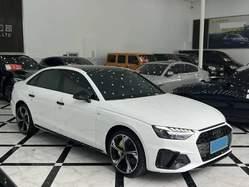 2024 Audi A4L 2.0T 190HP L4 7DCT,autocango,china used car exporter,china ev exporter,chinese used car exporter,chinese used ev exporter