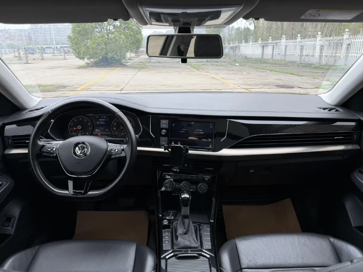 2019 Skoda Kodiak 2.0T 186HP L4 7DCT,autocango,china used car exporter,china ev exporter,chinese used car exporter,chinese used ev exporter