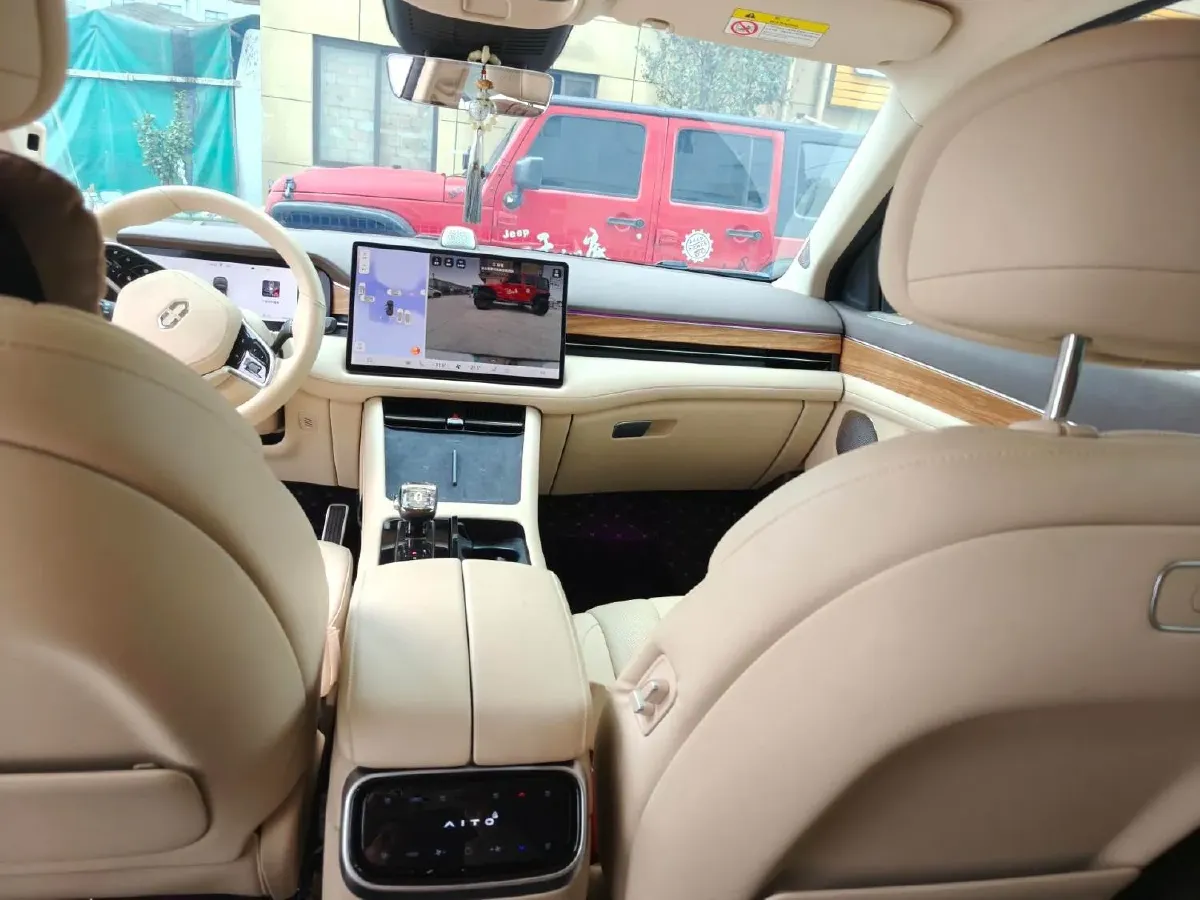 2024 AITO AITO M7 1.5T 152HP L4 REEV 40KWH,autocango,china used car exporter,china ev exporter,chinese used car exporter,chinese used ev exporter