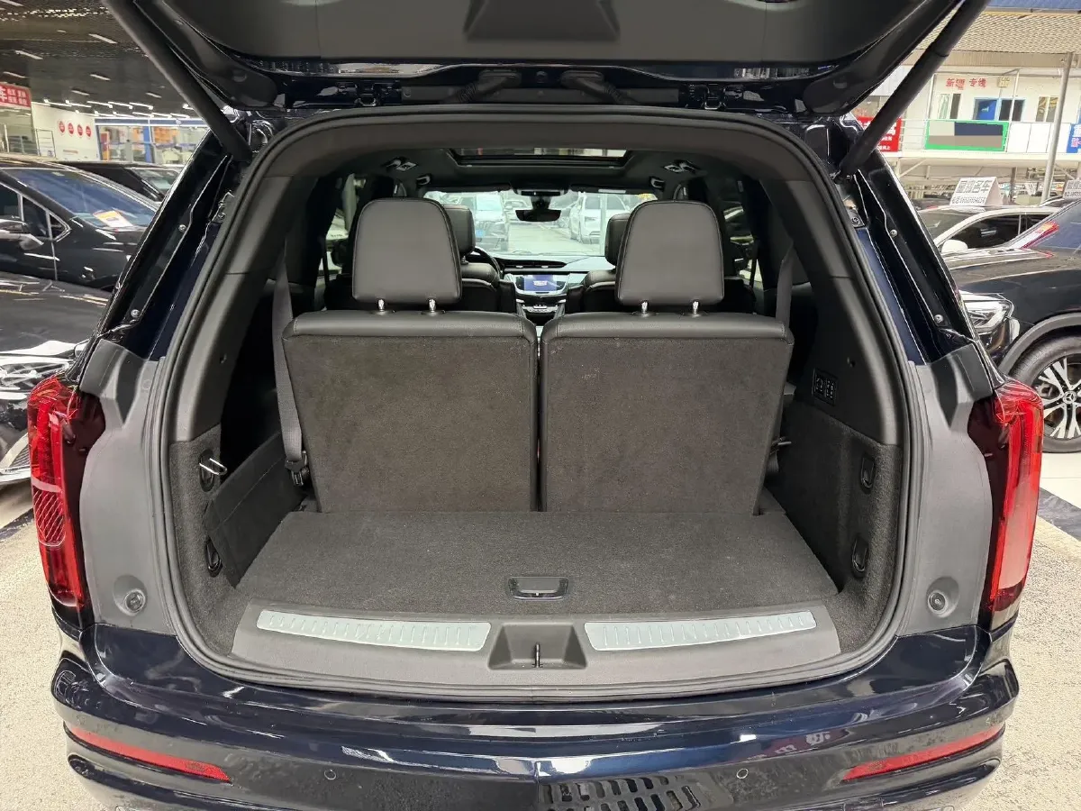 2021 Cadillac XT6 2.0T 237HP L4 9AT,autocango,china used car exporter,china ev exporter,chinese used car exporter,chinese used ev exporter