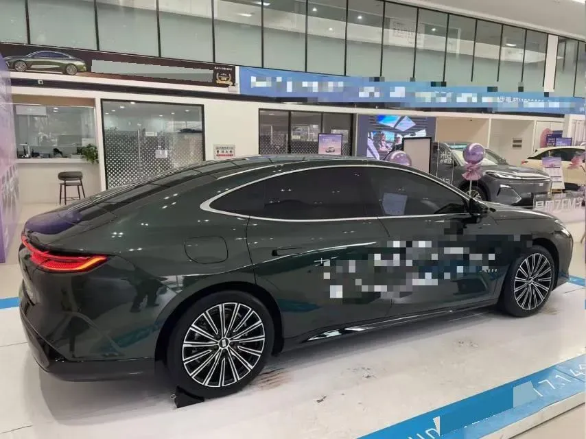 2025 Geely Galaxy Starshine 8 1.5T 163HP L4 3DHT PHEV 27.69KWH,autocango,china used car exporter,china ev exporter,chinese used car exporter,chinese used ev exporter