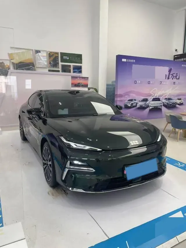 2025 Geely Galaxy Starshine 8 1.5T 163HP L4 3DHT PHEV 27.69KWH,autocango,china used car exporter,china ev exporter,chinese used car exporter,chinese used ev exporter