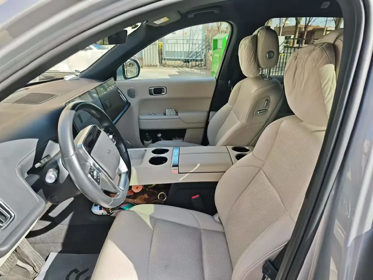 2022 Li L9 Range Extended 154HP REEV 42.6KWH,autocango,china used car exporter,china ev exporter,chinese used car exporter,chinese used ev exporter