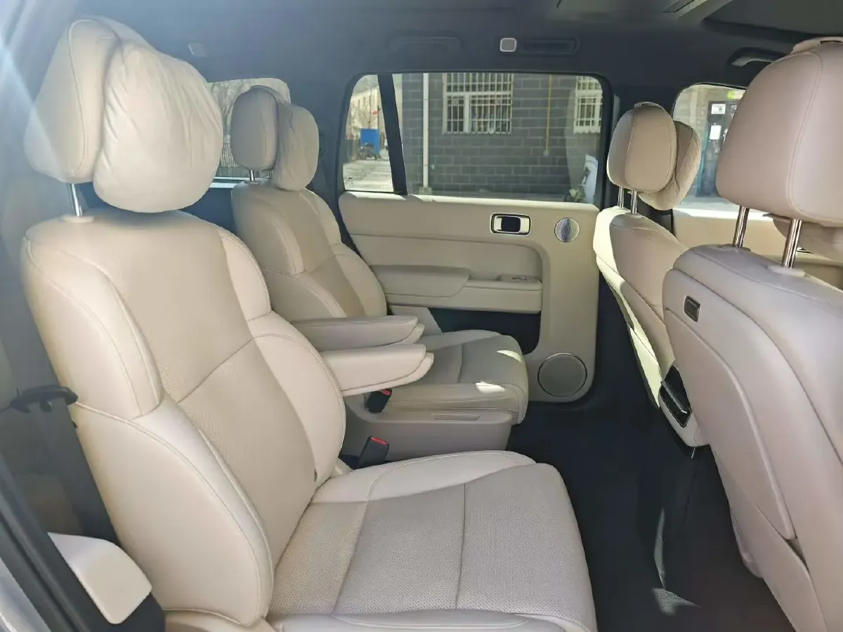 2022 Li L9 Range Extended 154HP REEV 42.6KWH,autocango,china used car exporter,china ev exporter,chinese used car exporter,chinese used ev exporter