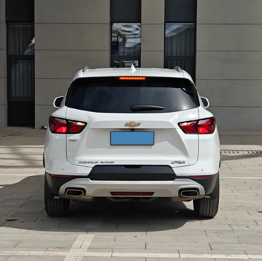 2020 Chevrolet Blazer 2.0T 237HP L4 9AT,autocango,china used car exporter,china ev exporter,chinese used car exporter,chinese used ev exporter