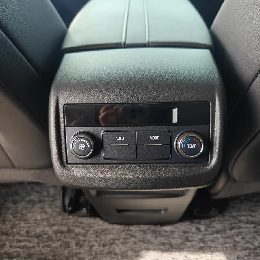 2020 Chevrolet Blazer 2.0T 237HP L4 9AT,autocango,china used car exporter,china ev exporter,chinese used car exporter,chinese used ev exporter