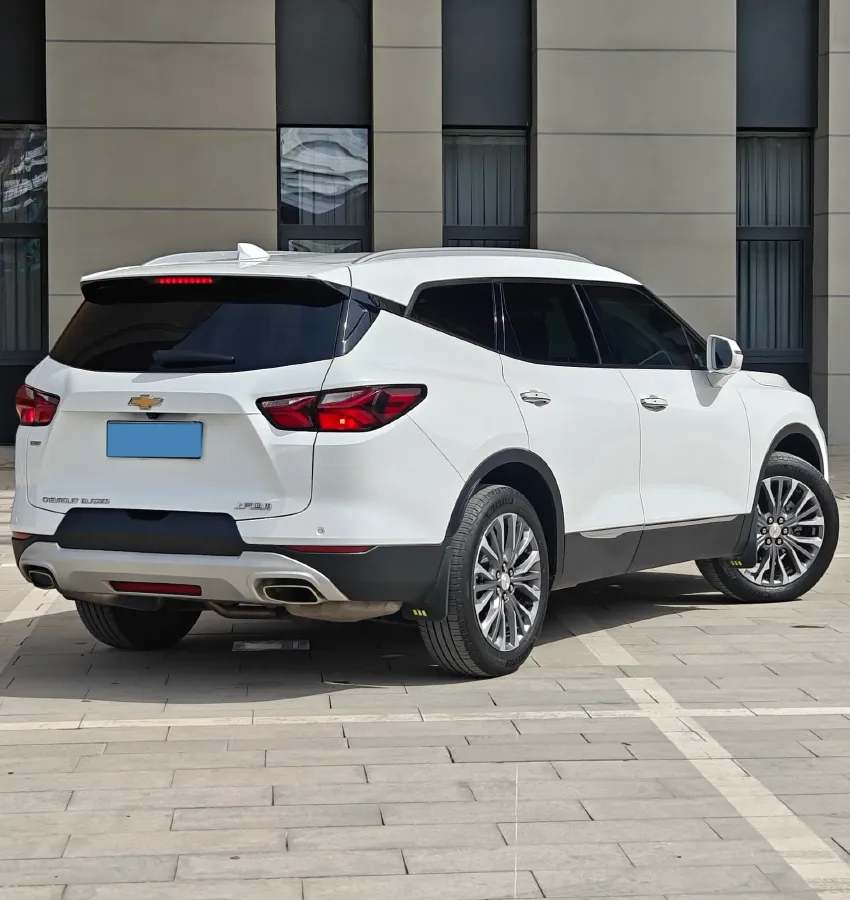 2020 Chevrolet Blazer 2.0T 237HP L4 9AT,autocango,china used car exporter,china ev exporter,chinese used car exporter,chinese used ev exporter
