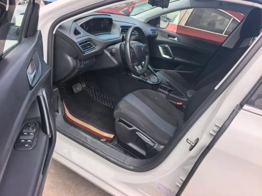 2018 Peugeot 308 1.2T 136HP L3 6AT,autocango,china used car exporter,china ev exporter,chinese used car exporter,chinese used ev exporter
