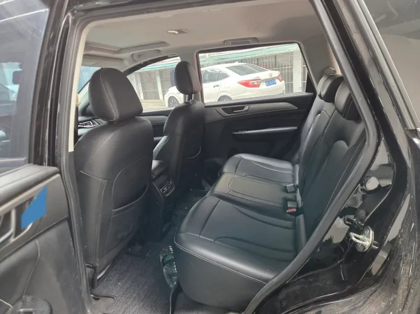 2021 Haval M6 1.5T 150HP L4 7DCT,autocango,china used car exporter,china ev exporter,chinese used car exporter,chinese used ev exporter