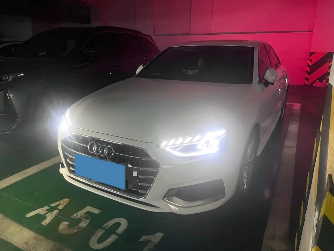 2020 Audi A4L 2.0T 190HP L4 7DCT,autocango,china used car exporter,china ev exporter,chinese used car exporter,chinese used ev exporter