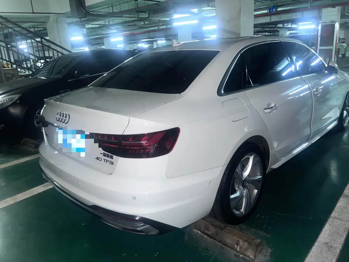 2020 Audi A4L 2.0T 190HP L4 7DCT,autocango,china used car exporter,china ev exporter,chinese used car exporter,chinese used ev exporter