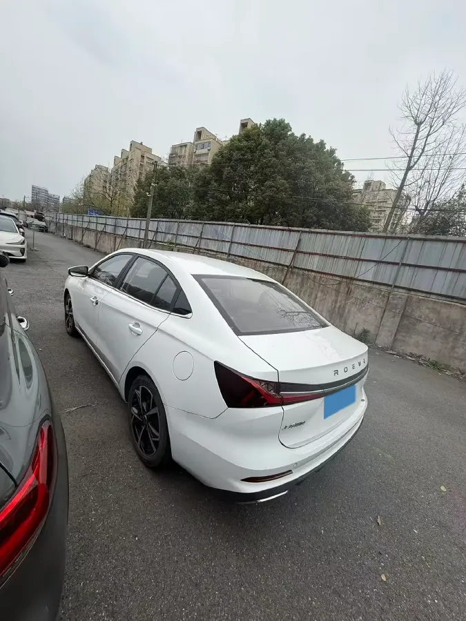2023 Roewe i5 1.5L 129HP L4 CVT,autocango,china used car exporter,china ev exporter,chinese used car exporter,chinese used ev exporter