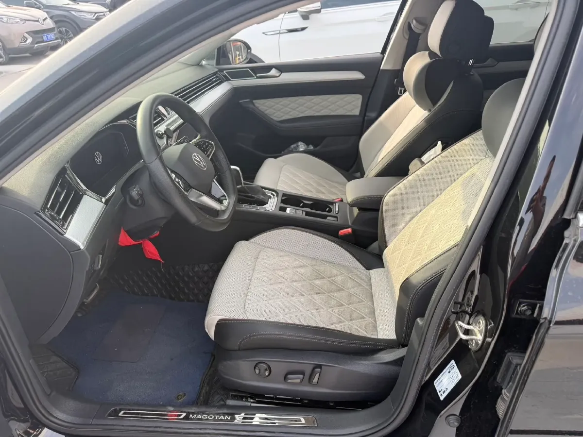 2023 Volkswagen Magotan 2.0T 186HP L4 7DCT,autocango,china used car exporter,china ev exporter,chinese used car exporter,chinese used ev exporter
