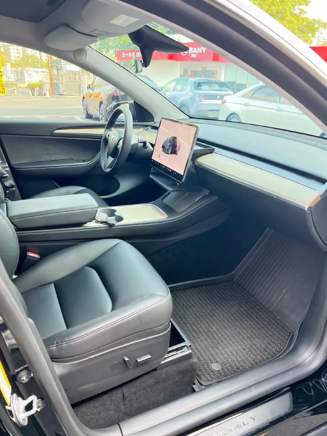 2022 Tesla Model Y BEV 60KWH,autocango,china used car exporter,china ev exporter,chinese used car exporter,chinese used ev exporter