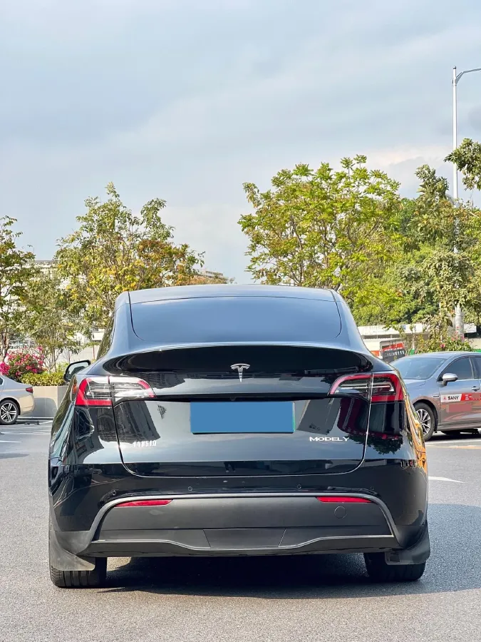 2022 Tesla Model Y BEV 60KWH,autocango,china used car exporter,china ev exporter,chinese used car exporter,chinese used ev exporter