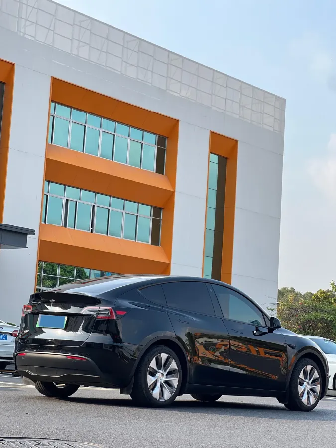 2022 Tesla Model Y BEV 60KWH,autocango,china used car exporter,china ev exporter,chinese used car exporter,chinese used ev exporter