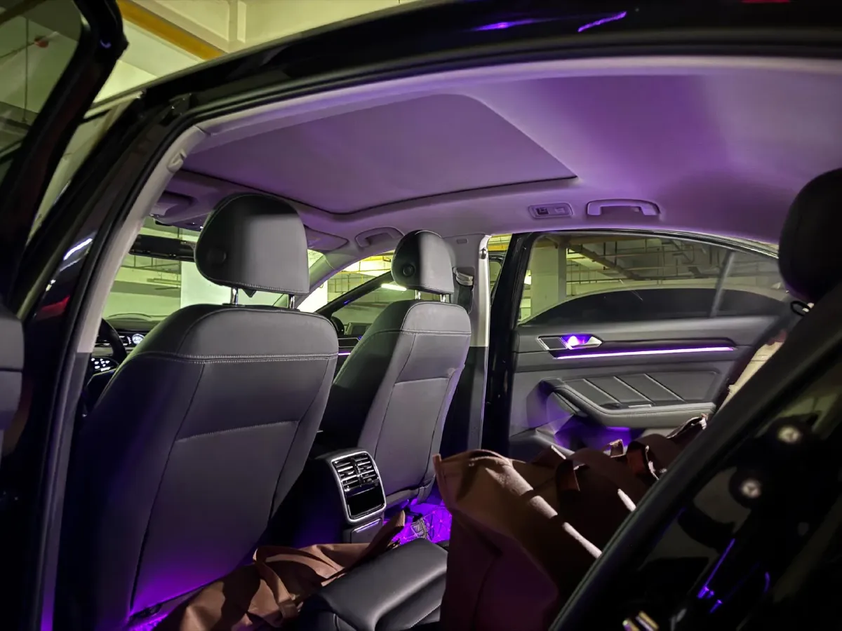 2024 Volkswagen Magotan 1.4T 150HP L4 7DCT,autocango,china used car exporter,china ev exporter,chinese used car exporter,chinese used ev exporter