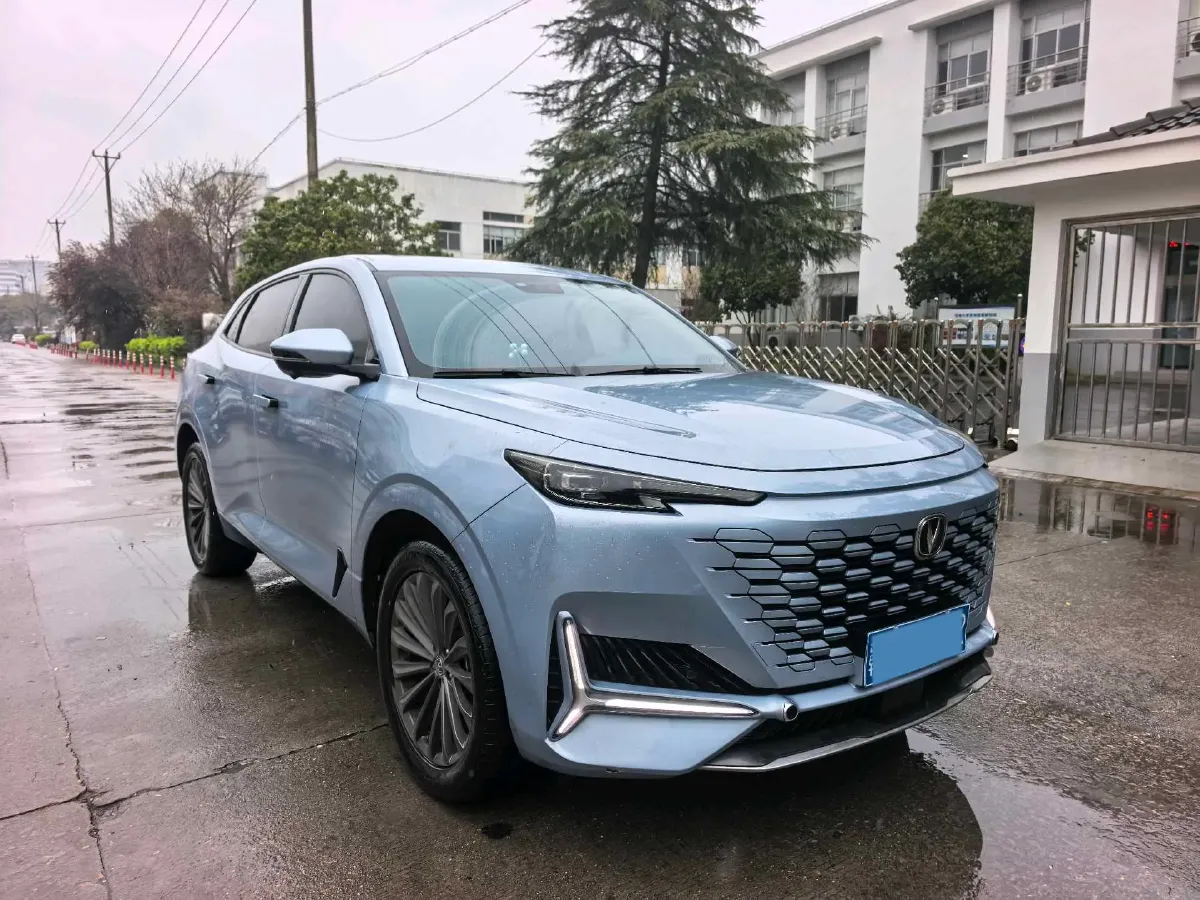2021 ChangAn UNI-K 2.0T 233HP L4 8AT,autocango,china used car exporter,china ev exporter,chinese used car exporter,chinese used ev exporter