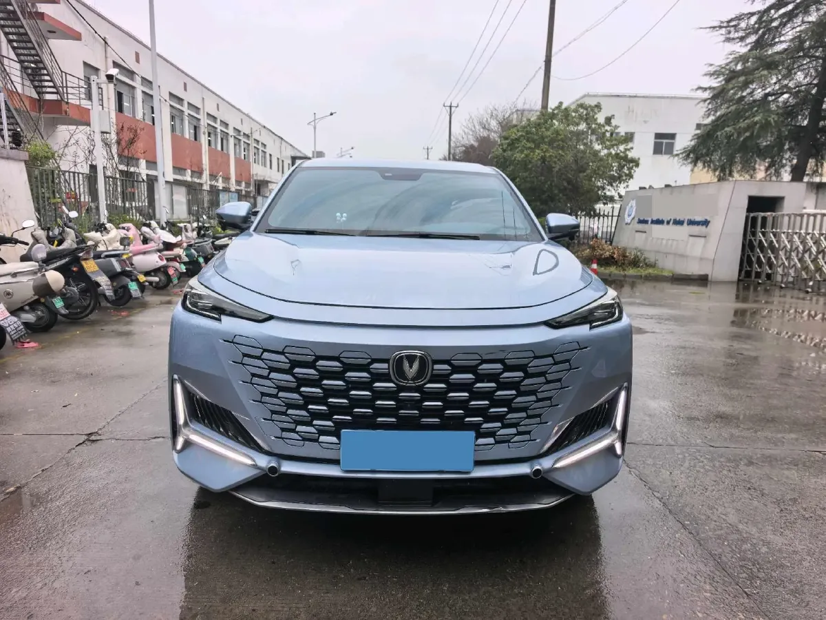2021 ChangAn UNI-K 2.0T 233HP L4 8AT,autocango,china used car exporter,china ev exporter,chinese used car exporter,chinese used ev exporter
