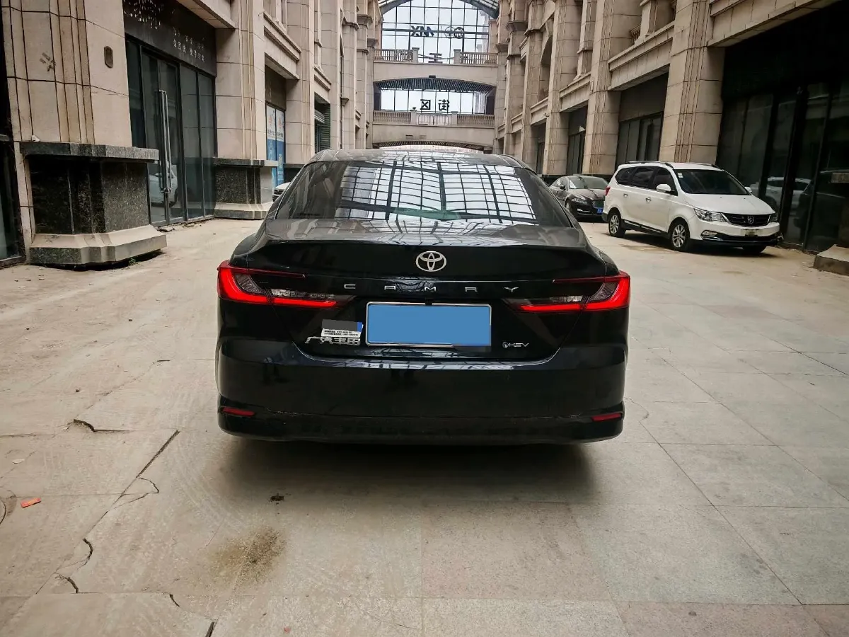 2024 Toyota Camry 2.0L 152HP L4 E-CVT Hybrid,autocango,china used car exporter,china ev exporter,chinese used car exporter,chinese used ev exporter