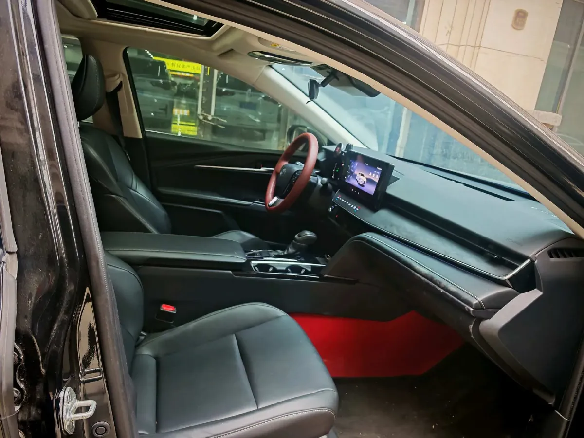 2024 Toyota Camry 2.0L 152HP L4 E-CVT Hybrid,autocango,china used car exporter,china ev exporter,chinese used car exporter,chinese used ev exporter