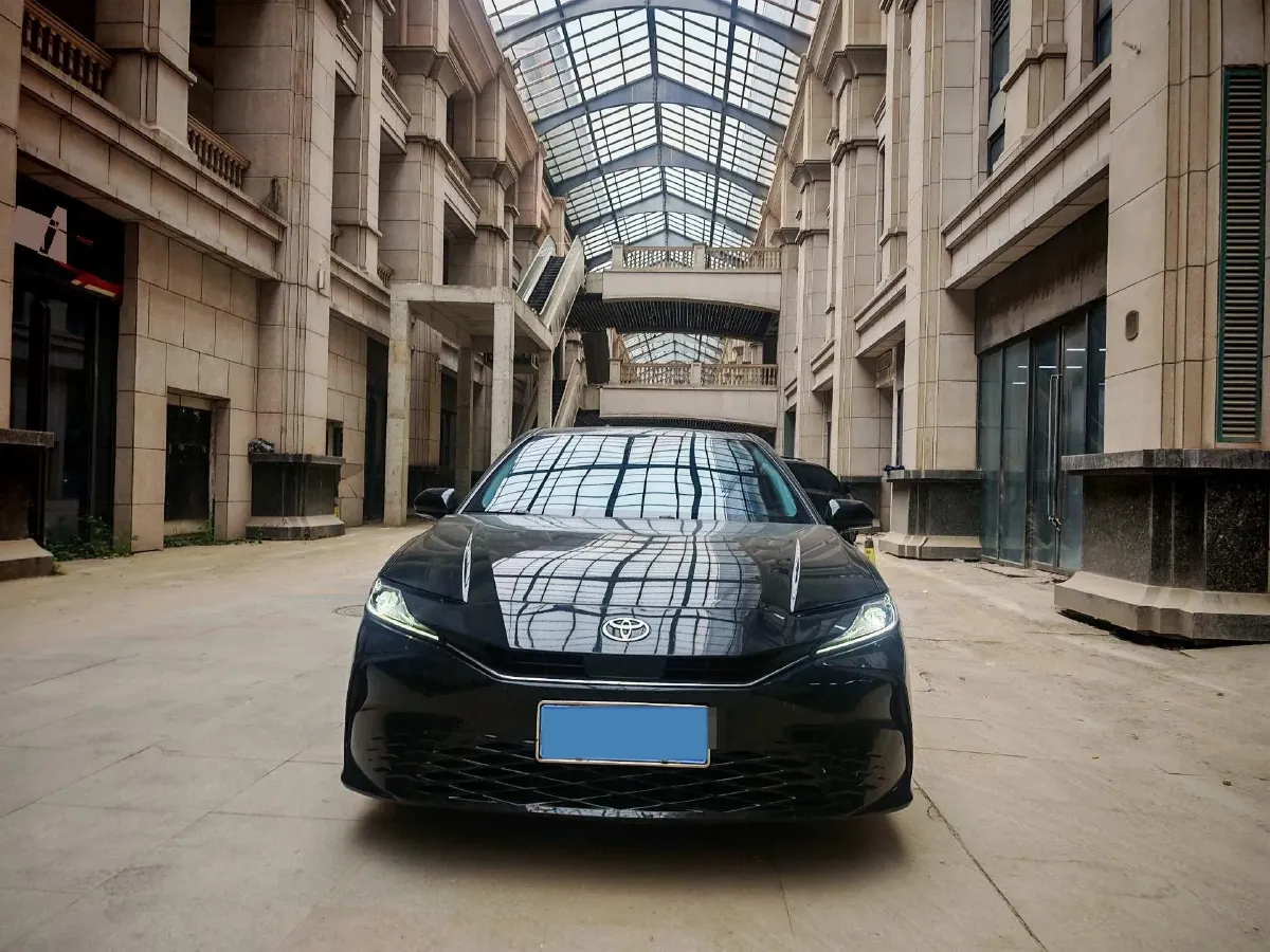 2024 Toyota Camry 2.0L 152HP L4 E-CVT Hybrid,autocango,china used car exporter,china ev exporter,chinese used car exporter,chinese used ev exporter