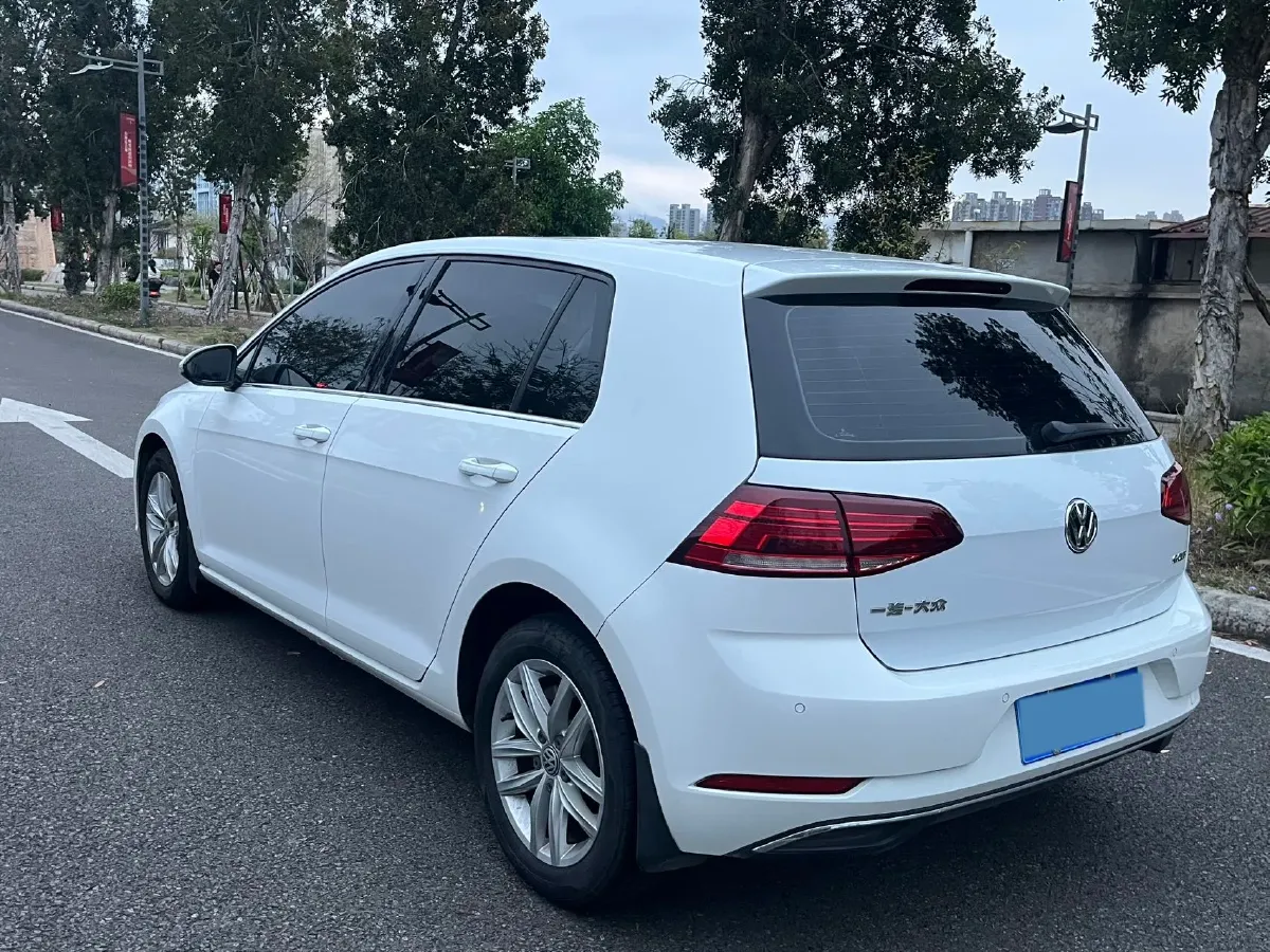 2018 Volkswagen Golf 1.6L 110HP L4 6AT,autocango,china used car exporter,china ev exporter,chinese used car exporter,chinese used ev exporter