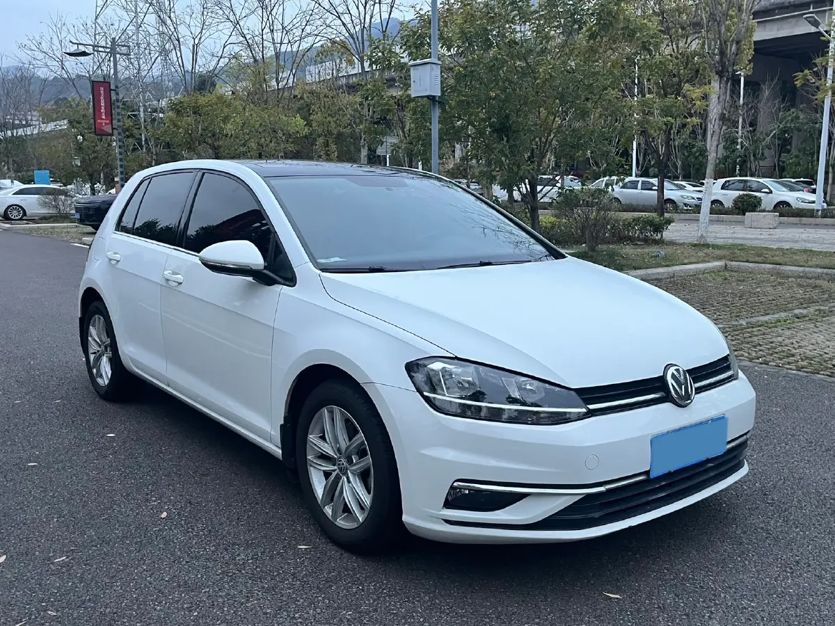 2018 Volkswagen Golf 1.6L 110HP L4 6AT,autocango,china used car exporter,china ev exporter,chinese used car exporter,chinese used ev exporter